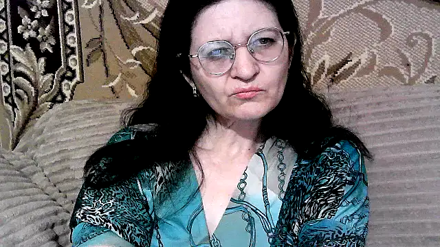 Snapshot of Dear_Annet chatting on June 20, 2026, 6:35 pm Dear Annet online show from June 20, 2026, 6:35 pm
