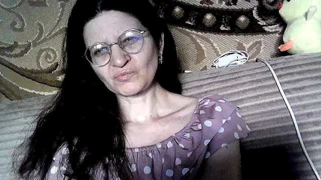 Snapshot of Dear_Annet chatting on July 1, 2026, 10:48 am Dear Annet online show from July 1, 2026, 10:48 am