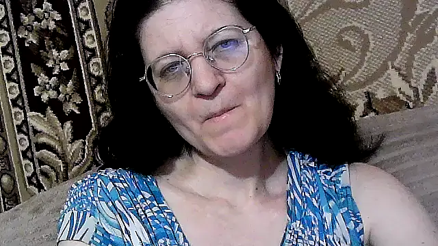 Snapshot of Dear_Annet chatting on June 15, 2026, 10:20 pm Dear Annet online show from June 15, 2026, 10:20 pm