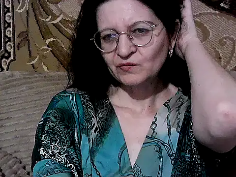 Snapshot of Dear_Annet chatting on July 4, 2026, 3:16 pm Dear Annet online show from July 4, 2026, 3:16 pm