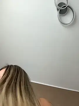 Snapshot of BabesGoWild chatting on October 31, 2025, 11:07 am BabesGoWild online show from October 31, 2025, 11:07 am