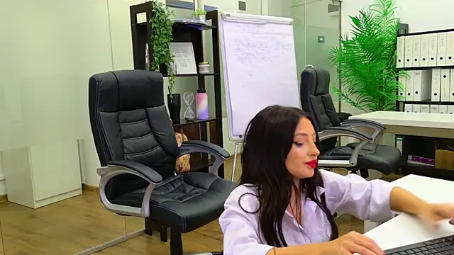 Snapshot of BabesGoWild chatting on September 26, 2025, 5:03 am BabesGoWild online show from September 26, 2025, 5:03 am