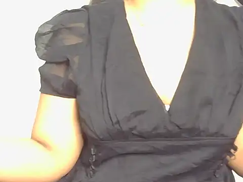 Snapshot of cute_varsha90 chatting on June 15, 2026, 4:28 pm cute varsha90 online show from June 15, 2026, 4:28 pm