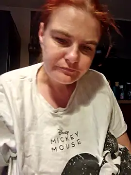 Snapshot of GoldenWifee chatting on July 21, 2026, 4:14 am GoldenWifee online show from July 21, 2026, 4:14 am