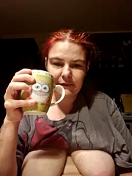 Snapshot of GoldenWifee chatting on July 13, 2026, 4:34 am GoldenWifee online show from July 13, 2026, 4:34 am