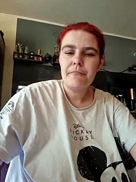 Snapshot of GoldenWifee chatting on June 19, 2026, 5:13 am GoldenWifee online show from June 19, 2026, 5:13 am