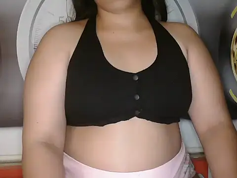 Snapshot of sexy_shanaya_ chatting on June 13, 2026, 9:02 pm sexy shanaya online show from June 13, 2026, 9:02 pm