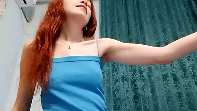 DaniellaJess online show from June 30, 2026, 7:36 pm