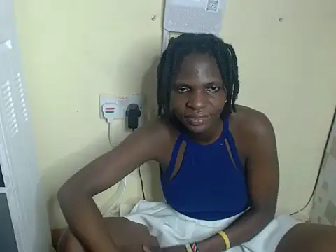 Snapshot of Tracy_Hype chatting on June 6, 2026, 12:43 pm Tracy Hype online show from June 6, 2026, 12:43 pm