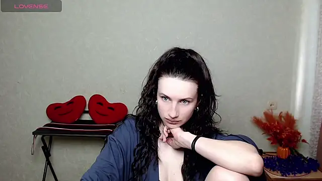 LilithRivi online show from June 10, 2026, 2:29 pm