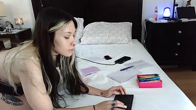 Snapshot of gothbaby3055 chatting on June 7, 2026, 7:30 pm gothbaby3055 online show from June 7, 2026, 7:30 pm