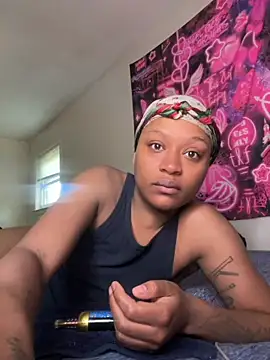 Snapshot of Prettywettkittycc chatting on June 24, 2026, 12:37 pm Prettywettkittycc online show from June 24, 2026, 12:37 pm