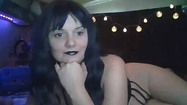 Snapshot of RedRideher23 chatting on June 8, 2026, 7:58 pm RedRideher23 online show from June 8, 2026, 7:58 pm