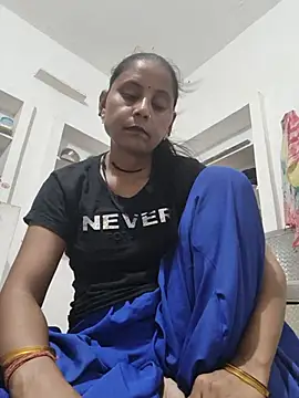 Snapshot of Karishna_hot chatting on June 18, 2026, 11:32 pm Karishna hot online show from June 18, 2026, 11:32 pm