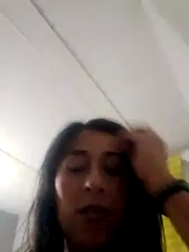 Snapshot of ELY_FE_ chatting on June 24, 2026, 1:15 am ELY FE online show from June 24, 2026, 1:15 am