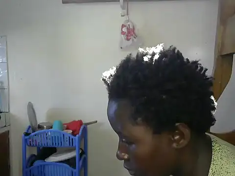 Snapshot of madam-Emma chatting on June 26, 2026, 1:17 pm madam-Emma online show from June 26, 2026, 1:17 pm