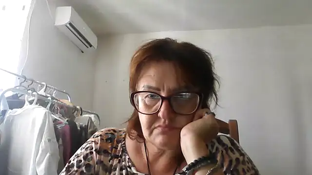 ErikaXShine online show from August 8, 2026, 12:01 pm