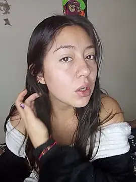 Snapshot of Antonella_Moreau chatting on June 19, 2026, 1:17 pm Antonella Moreau online show from June 19, 2026, 1:17 pm