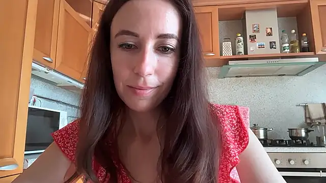 Flamingo Queen online show from July 27, 2026, 4:52 am