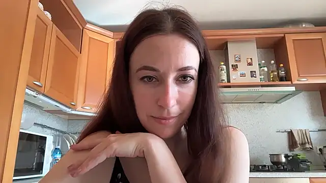 Flamingo Queen online show from June 11, 2026, 5:59 am