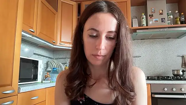 Flamingo Queen online show from June 27, 2026, 1:17 pm