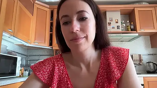Flamingo Queen online show from June 21, 2026, 5:24 am