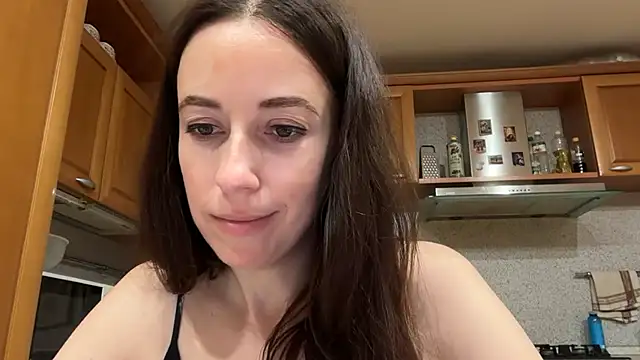 Flamingo Queen online show from June 26, 2026, 6:47 pm