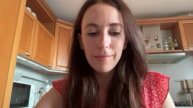 Flamingo Queen online show from August 3, 2026, 2:45 pm