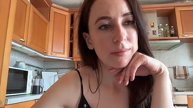 Flamingo Queen online show from June 16, 2026, 7:19 am