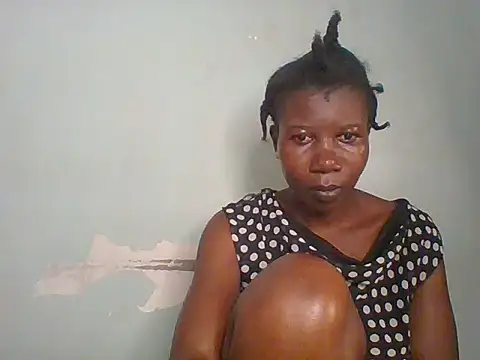 Snapshot of Am_Creme_Delight chatting on July 9, 2026, 12:59 pm Am Creme Delight online show from July 9, 2026, 12:59 pm