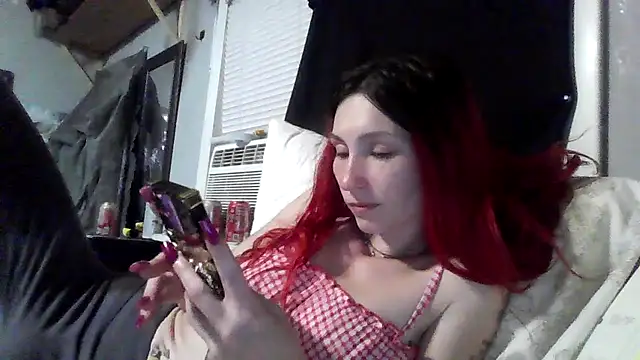 Snapshot of mistresskitty_magic chatting on July 22, 2026, 4:47 am mistresskitty magic online show from July 22, 2026, 4:47 am