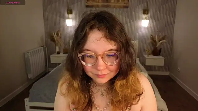 Aleks-casterrr online show from June 12, 2026, 5:21 pm