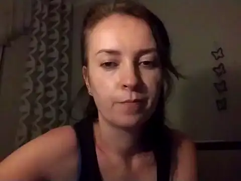 Snapshot of JenniferAlone chatting on July 16, 2026, 8:39 pm JenniferAlone online show from July 16, 2026, 8:39 pm