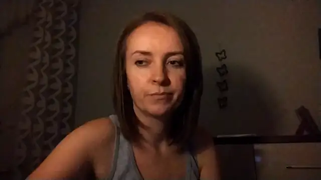 Snapshot of JenniferAlone chatting on July 20, 2026, 8:11 pm JenniferAlone online show from July 20, 2026, 8:11 pm