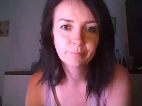 Snapshot of JenniferAlone chatting on June 26, 2026, 9:09 pm JenniferAlone online show from June 26, 2026, 9:09 pm