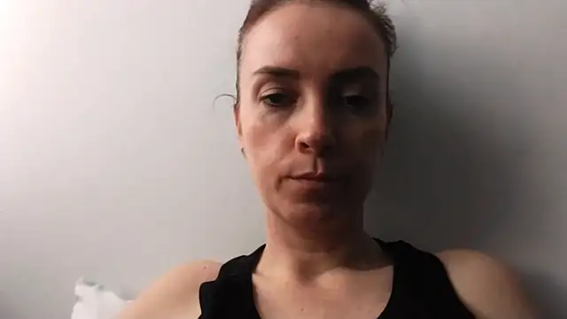 Snapshot of JenniferAlone chatting on June 15, 2026, 2:17 pm JenniferAlone online show from June 15, 2026, 2:17 pm