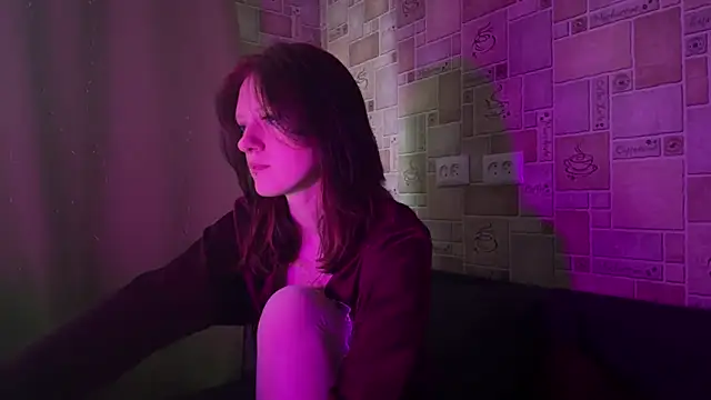 Catherine19Hunt online show from June 12, 2026, 3:43 pm