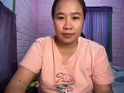 Snapshot of ur_asianyumi chatting on June 12, 2026, 8:12 am ur asianyumi online show from June 12, 2026, 8:12 am