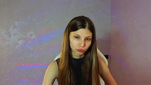 Audreybellamy online show from June 18, 2026, 9:36 am