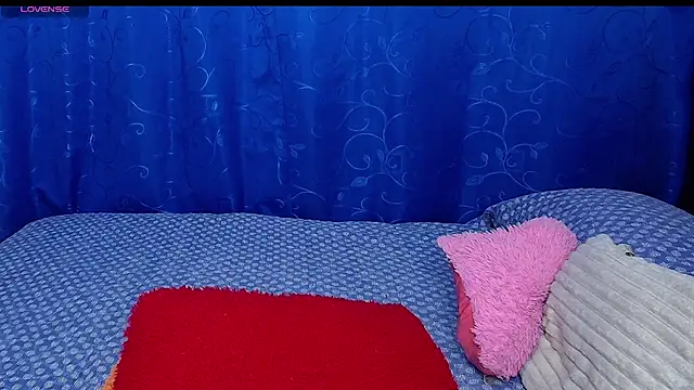 melika sweet4 online show from July 16, 2026, 5:32 pm