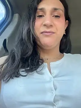 AryloverX online show from July 16, 2026, 9:12 pm