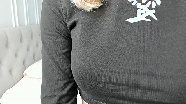 Janet Johnson online show from June 12, 2026, 10:02 am