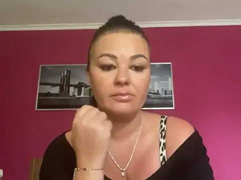 SecretLia69 online show from June 11, 2026, 6:43 am