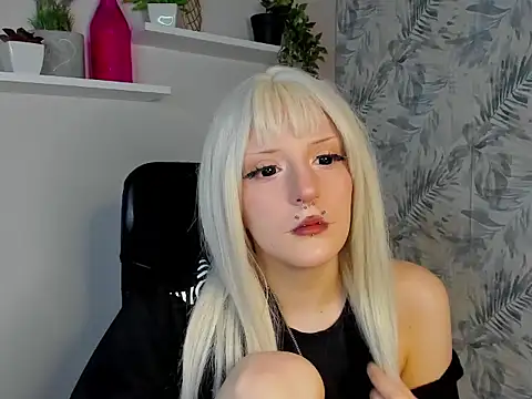 NikaDream online show from June 11, 2026, 6:21 am