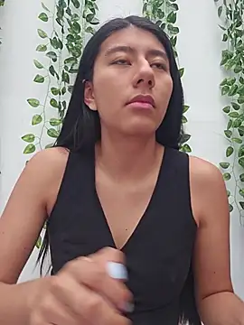 Carla Alvez online show from July 28, 2026, 2:35 pm