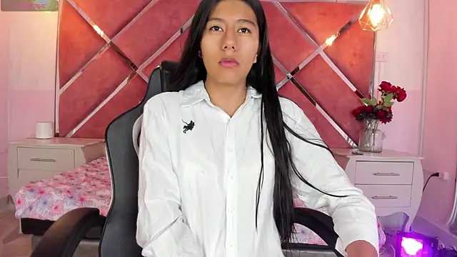 Carla Alvez online show from July 17, 2026, 2:03 pm