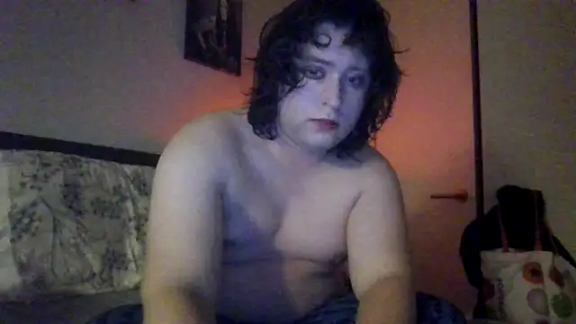 Snapshot of Mxnightshade chatting on June 28, 2026, 1:45 am Mxnightshade online show from June 28, 2026, 1:45 am