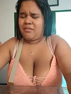 Emmavalenzuela online show from June 10, 2026, 3:35 pm