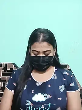 Snapshot of Sweathatamil chatting on August 5, 2026, 5:18 pm Sweathatamil online show from August 5, 2026, 5:18 pm