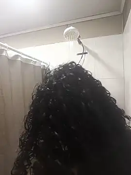 Diamond Curls online show from June 19, 2026, 1:50 pm